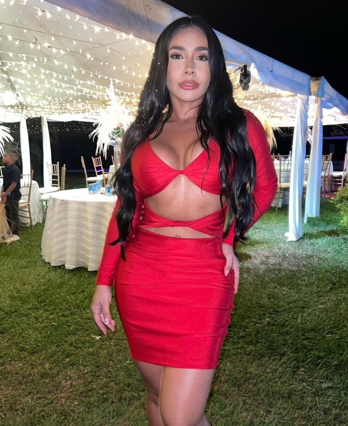 Colombiana muy cachonda y decidida