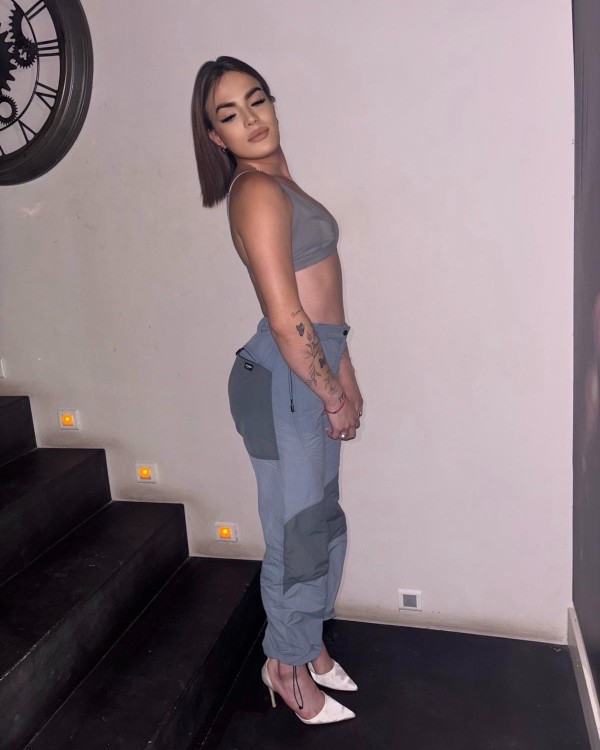 MIKAELA 23 AÑOS ESPECTACULAR ESCORT TRANS COLOMBIANA, DIVERTIDA Y EN CENTRO