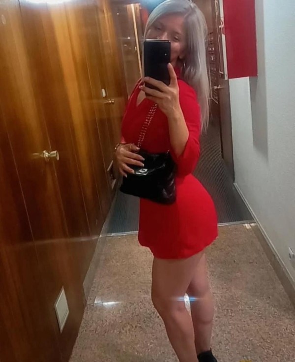 Latina muy cachonda en zaragoza primera vez