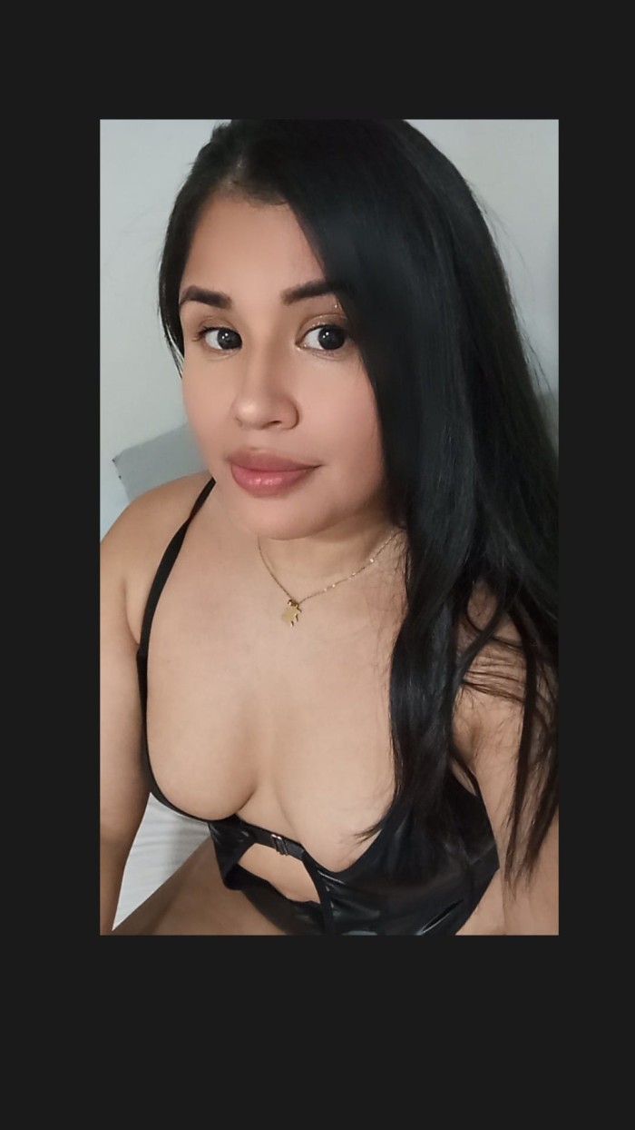 Fiestera AGUANTADORA COMPLACIENTE EN (TORRASSA))