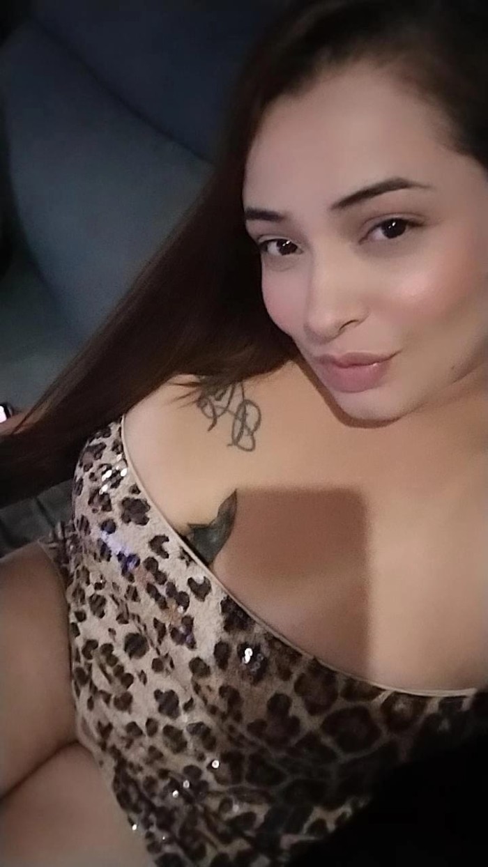 VEN Y DISFRUTA DE NOSOTRAS AQUI EN GANDIA PLAYA