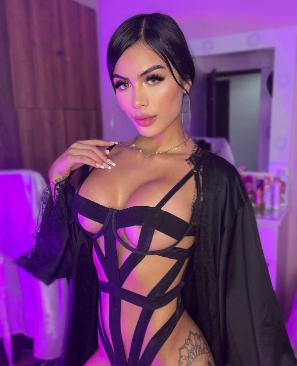 LLENAME EL CULO DE LECHE ,CORRIDA EN BOCA