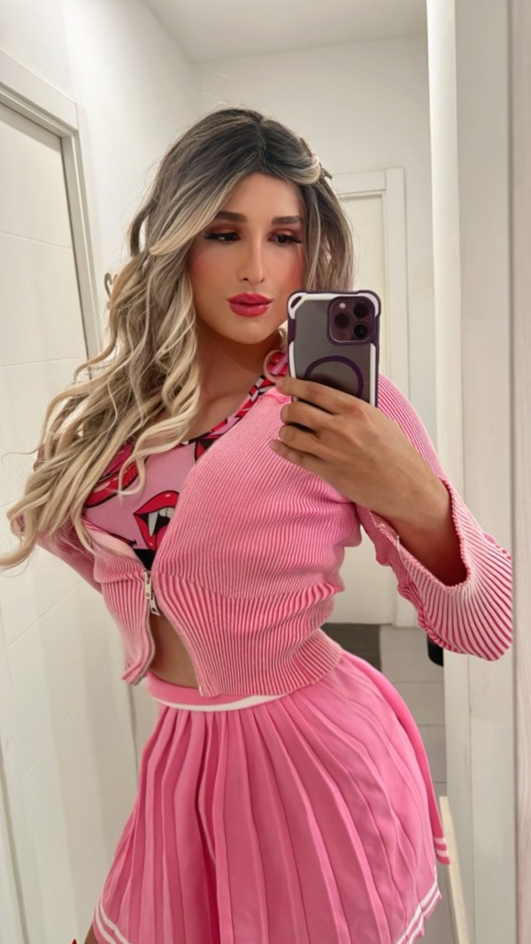 BELLA CHICA TRANS, EN ZARAGOZA, MUY VERSATIL