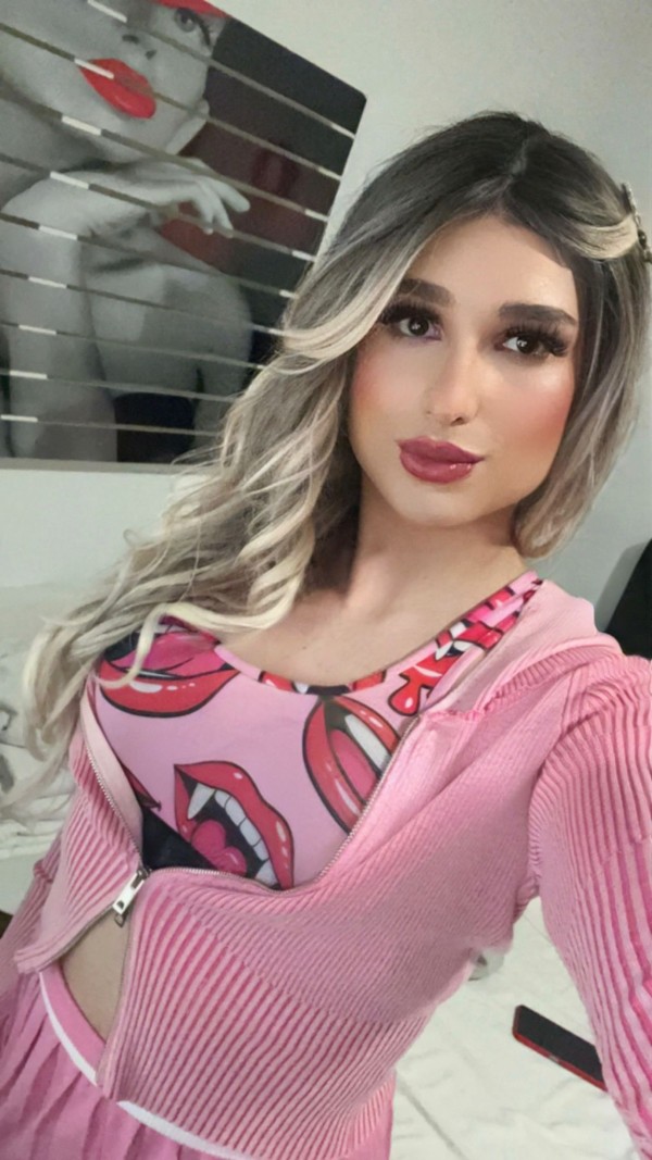 BELLA CHICA TRANS, EN ZARAGOZA, MUY VERSATIL