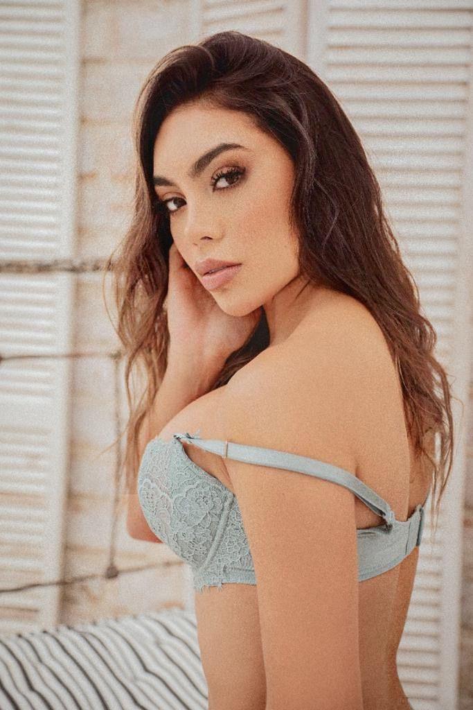 te puedo ofrecer placer, diversión, y compañía