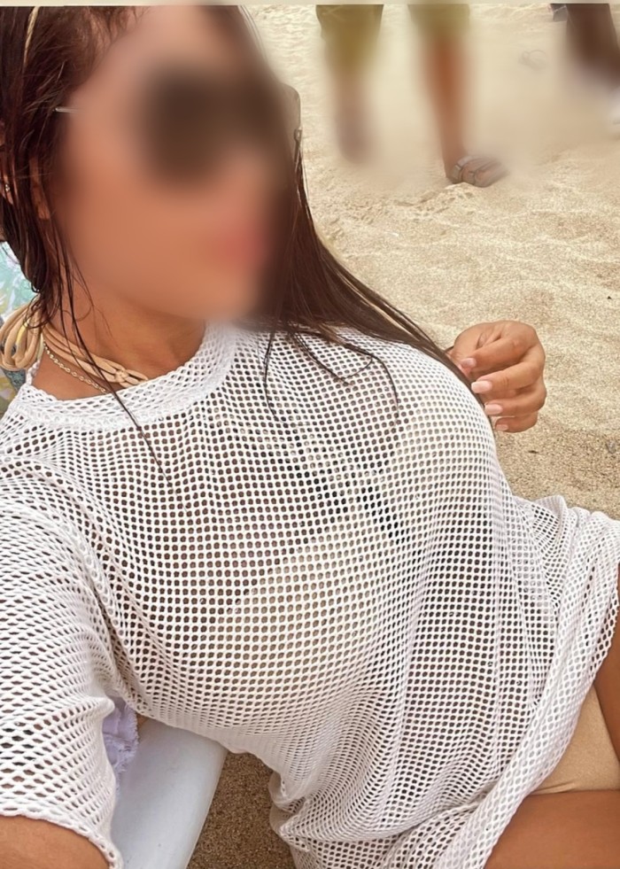 MORENAZA DIVINA CON GANAS DE FIESTA Y PLACER