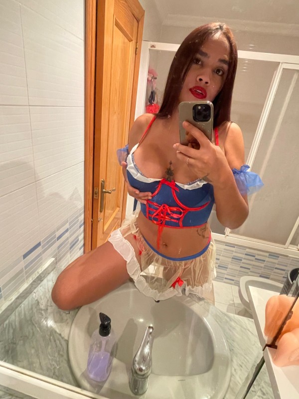 Hola! Me llamo vero nueva en tu cuidad Sevilla