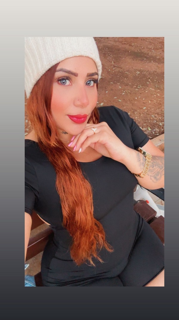 Ninfomana y ansiosa por chupar