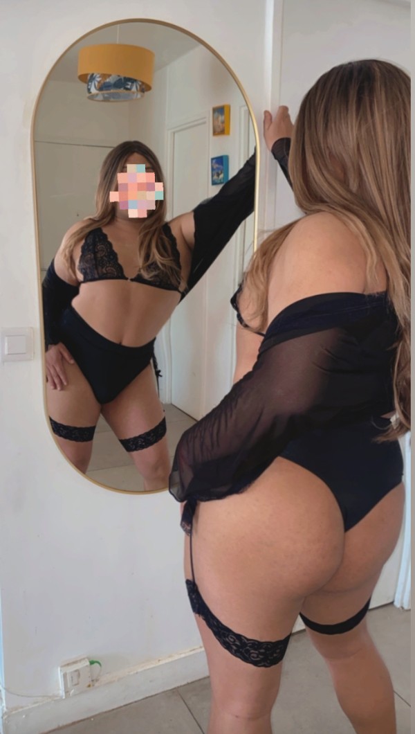 Travesti Karla en Arteixo