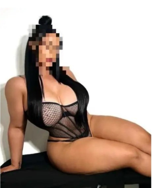 POCOS DÍAS CARIBEÑA INSACIABLE JUGUETONA