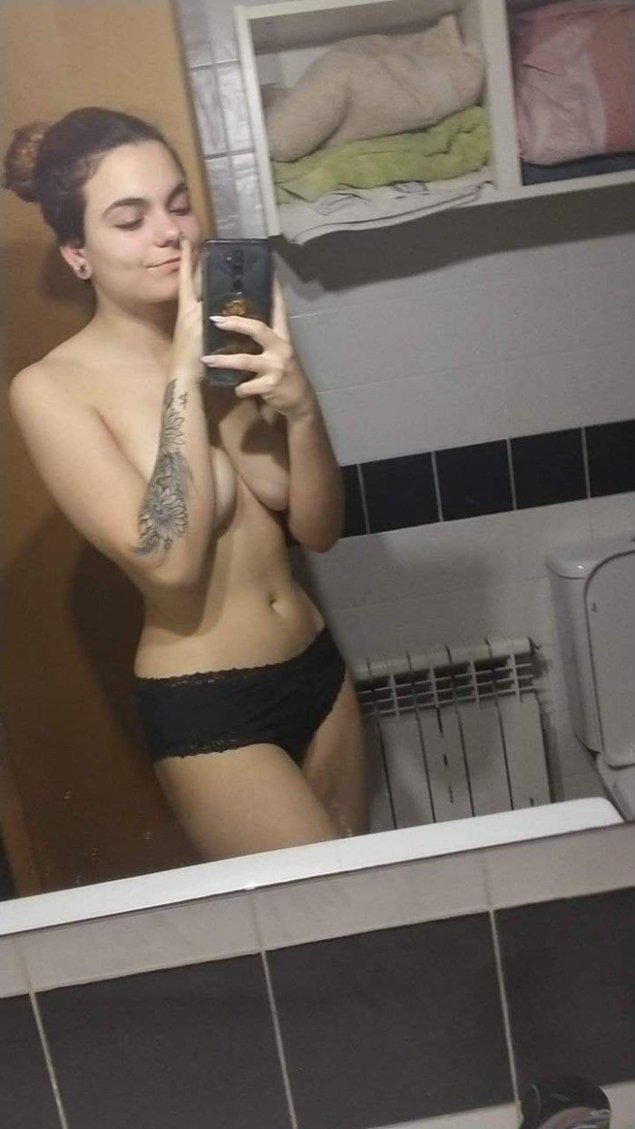 chica con pies preciosos