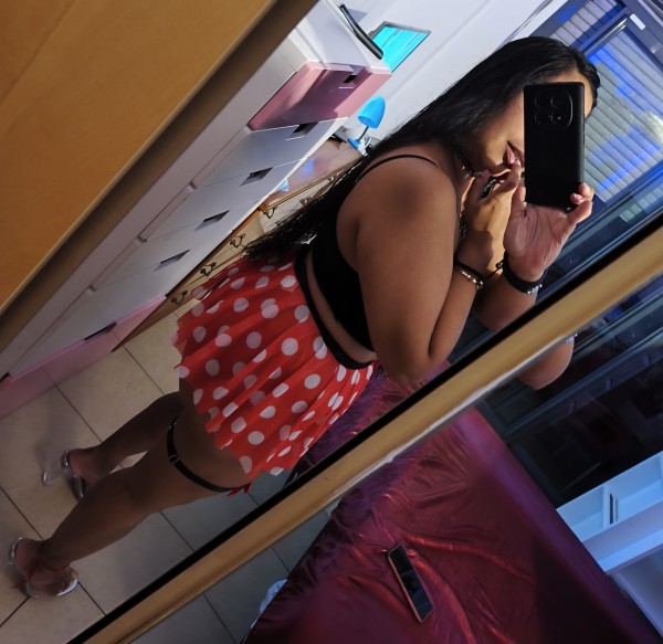 Natalya – Placer y complicidad en Girona FIESTERA!