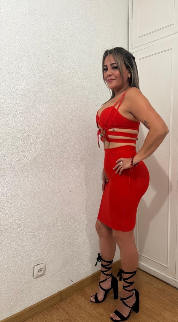COLOMBIANA IMPLICADA COMPLACIENTE