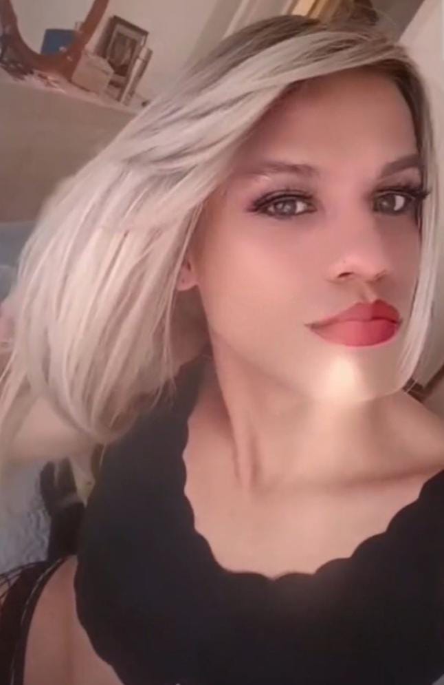 NOVEDAD EN TU CIUDAD, CHICA VERSATIL POLLONA