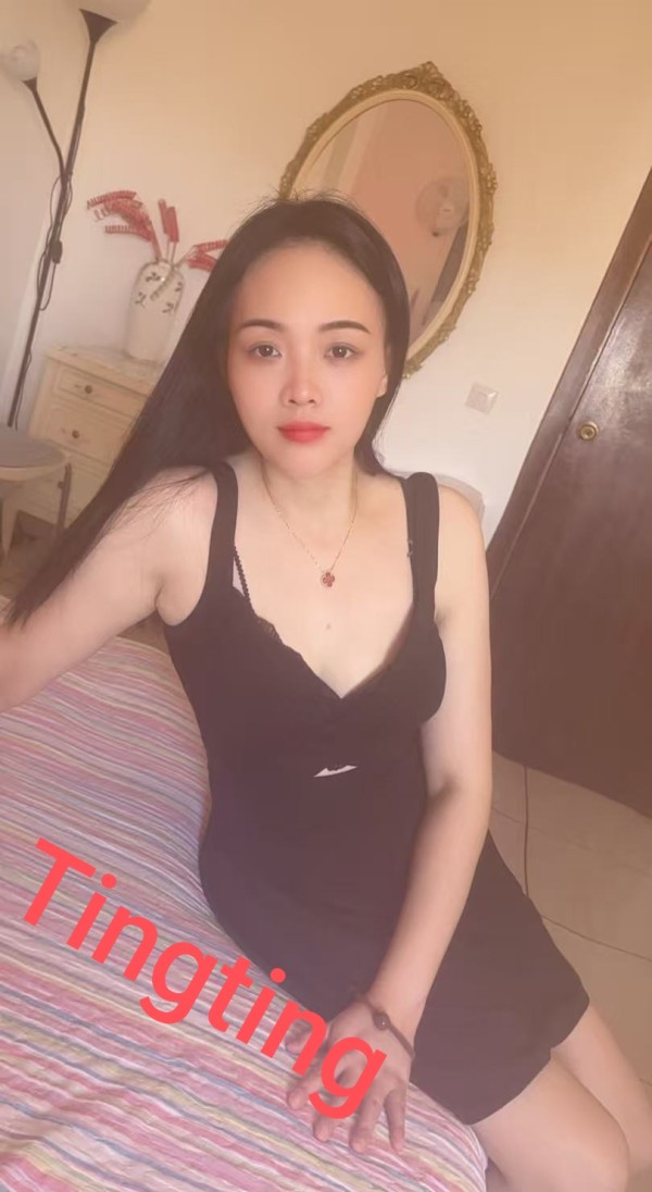 Somos tres amigas asiáticas los cristianos tenerife