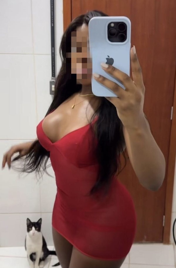 DESDE 30 ROSAS TE SACO LA LECHITA MUY FIESTERA