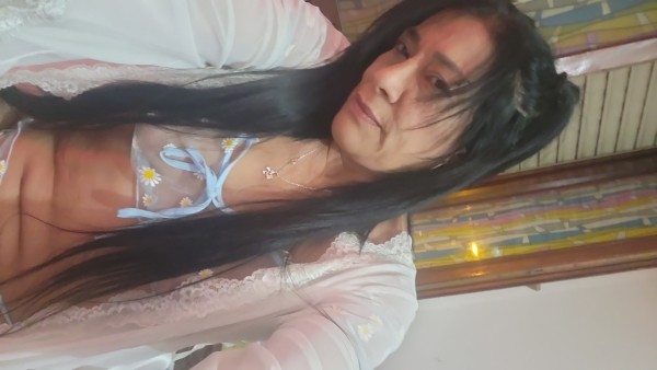Cachonda,complaciente y muy maja