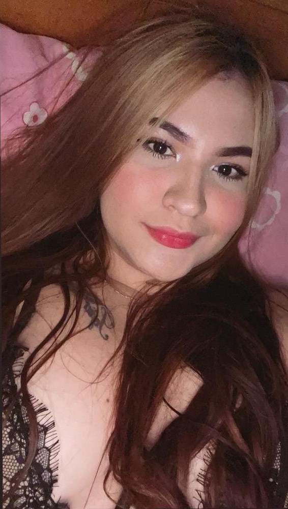 UNA PUTONGA TENTADORA Y SENSUAL