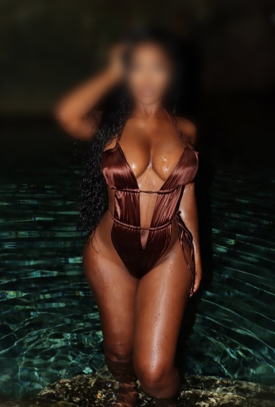 MORBOSA Y FIESTERA MULATA