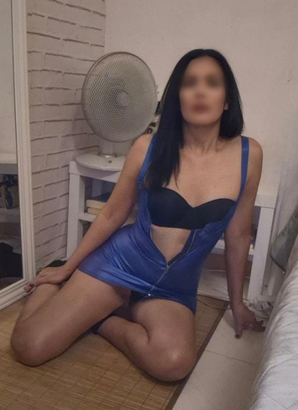 Olivia Novedad coñito con pelillo que te acaricia tu bigotillo