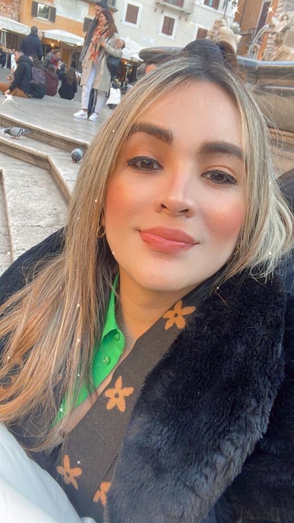 OJO   CON LOS TÍOS CON PELUCAS YO 22SOY ORIGINAL Y SOY.VERDADERAMENTE