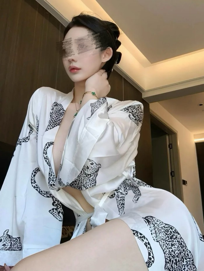 Nueva Guapísima apasionada y fiestera en Pamplona