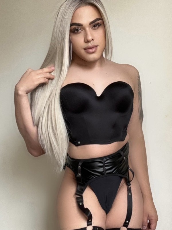 CRIS MUÑECA RUBIA EN PUERTOLLANO PISO PRIVADO Y DISCRETO