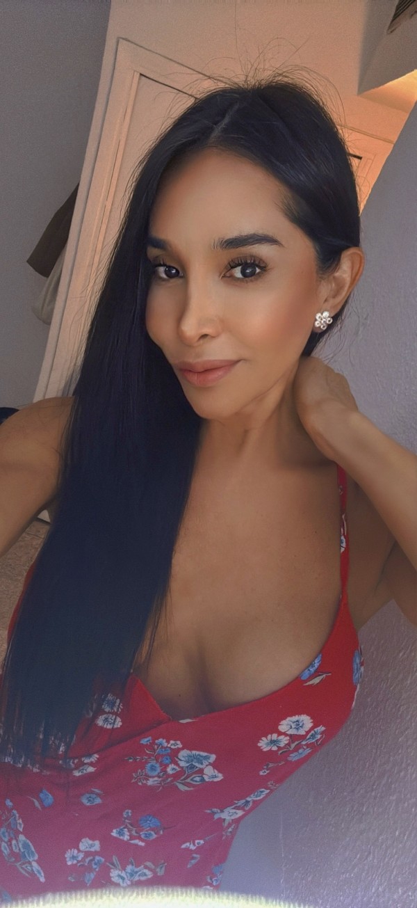 isabella kloster trans de lujo elegante sin engaños