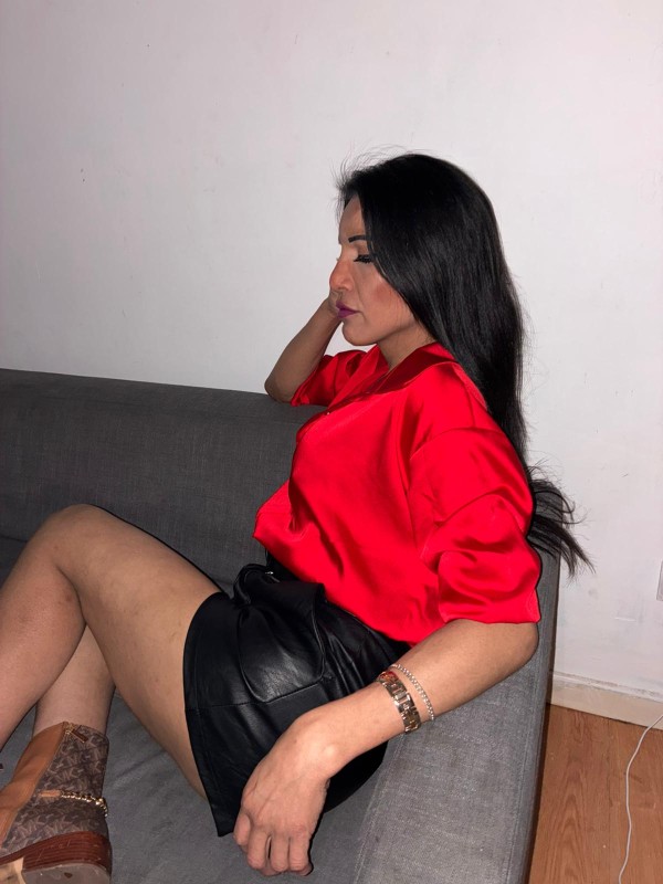 ARDIENTE FIESTERA CAÑERA GUARRILLA SOLO SALIDAS