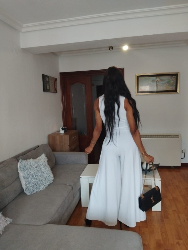 Quieres un poco de diversión? Llámame para más información