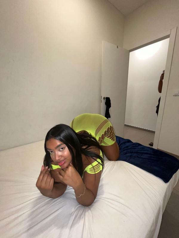 Valeria mulata ardiente