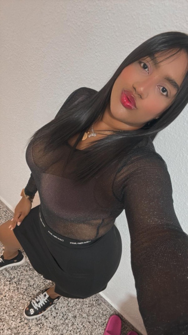 Valeria mulata ardiente