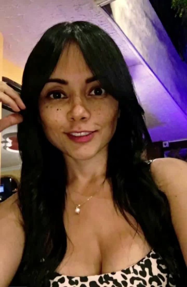 SAMANTHA EXPLOSIÓN DE PLACER SIN LÍMITES