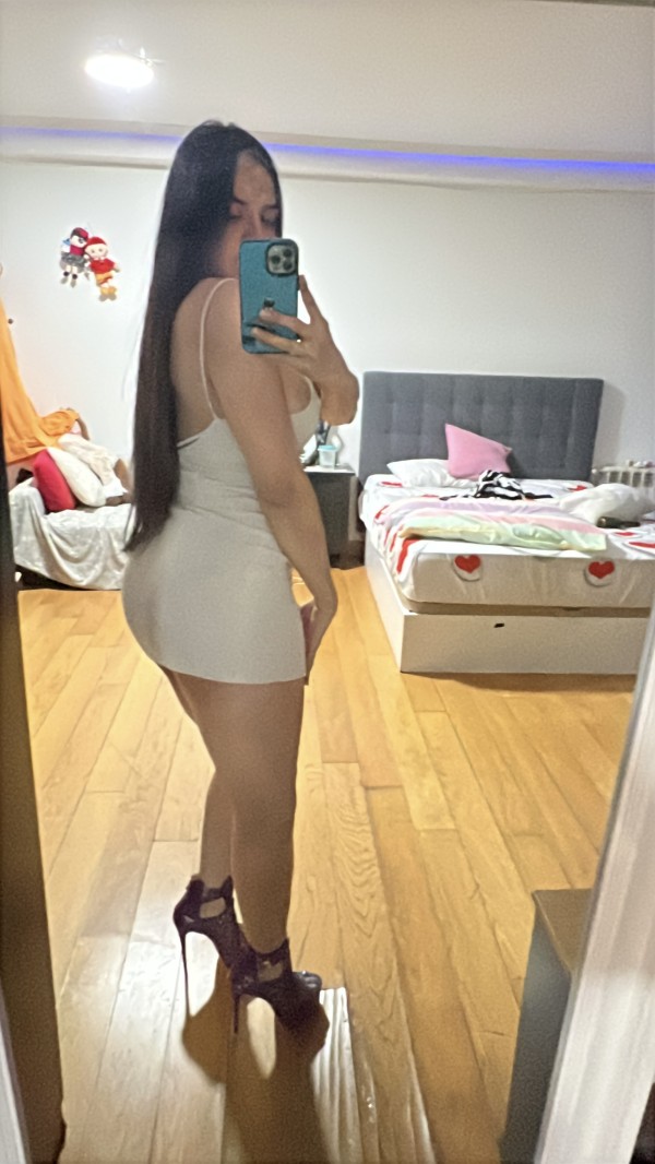 Hermosa trans colombiana