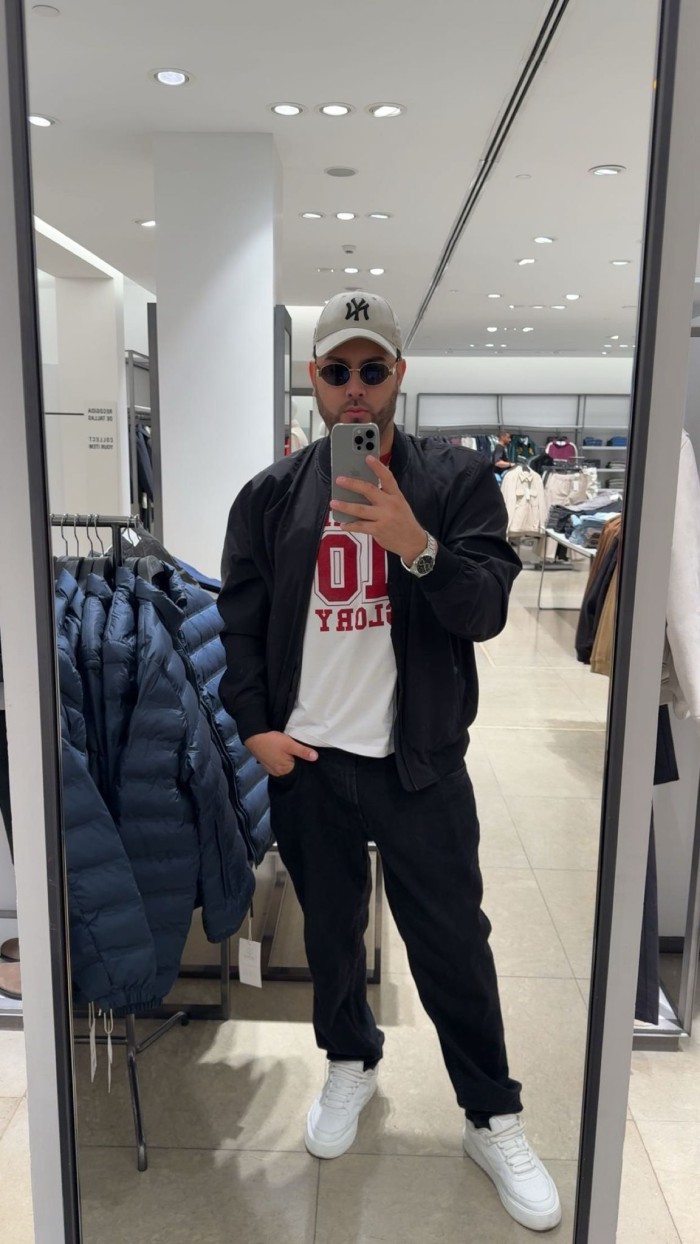 Apuesto chaval discr fotos reales y auténticas