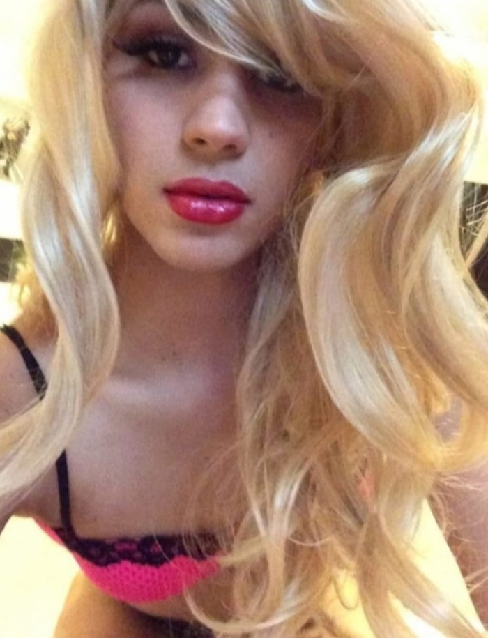 Quieres una garganta profunda en tu rabo bien rica