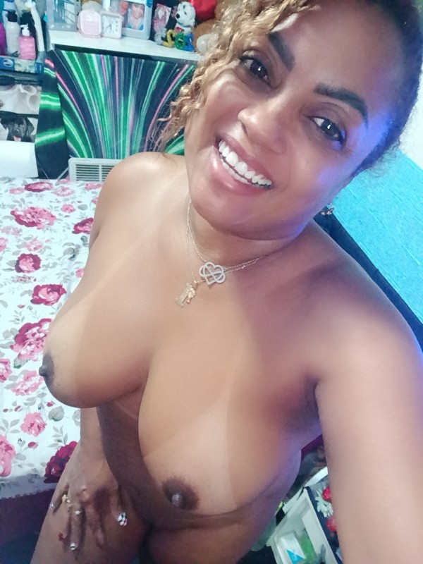 24hora en Delicias mulata Brasileña