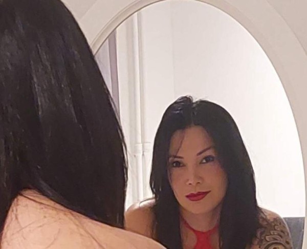 CLAUDIA – DELICIOSO BOMBONCITO