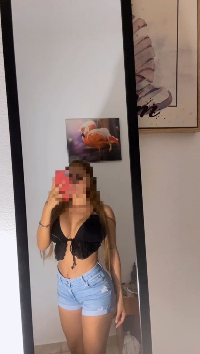 SOFI NOVEDAD JOVEN RUBIA DULZURA Y ENCANTO