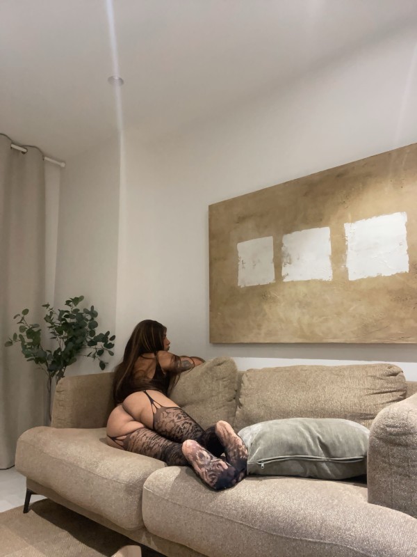 Me encanta la fiesta, el sexo, guarro y fuerte