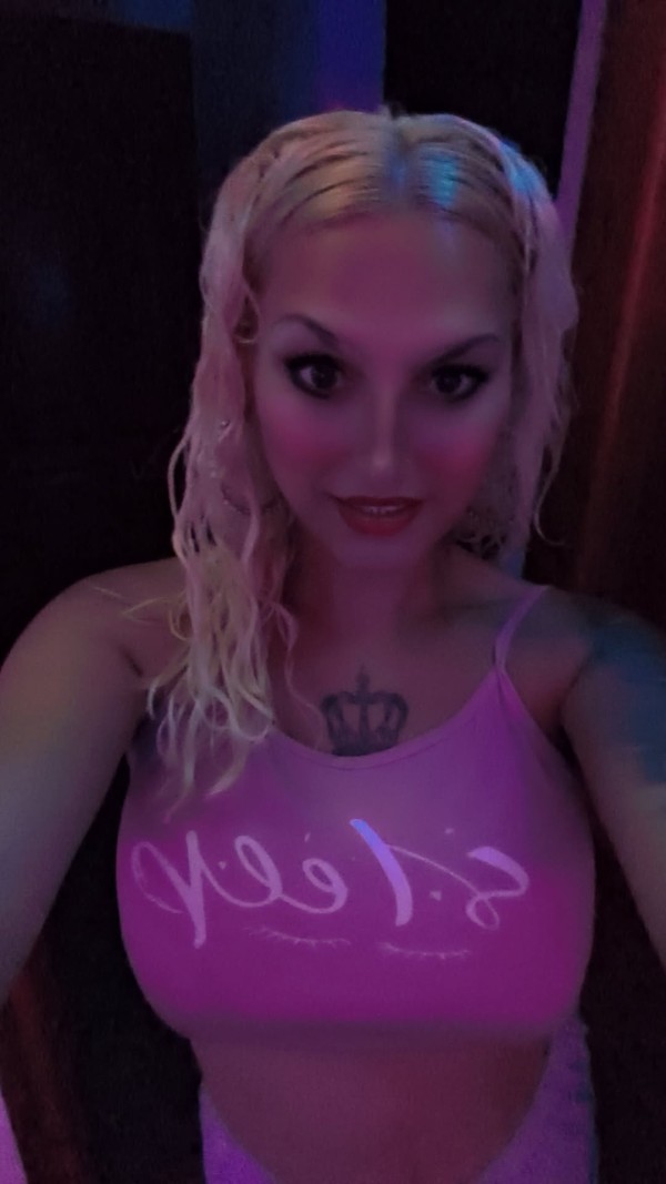 Mistress victoria número 1 en fetiches BDSM ABDL sexo natural