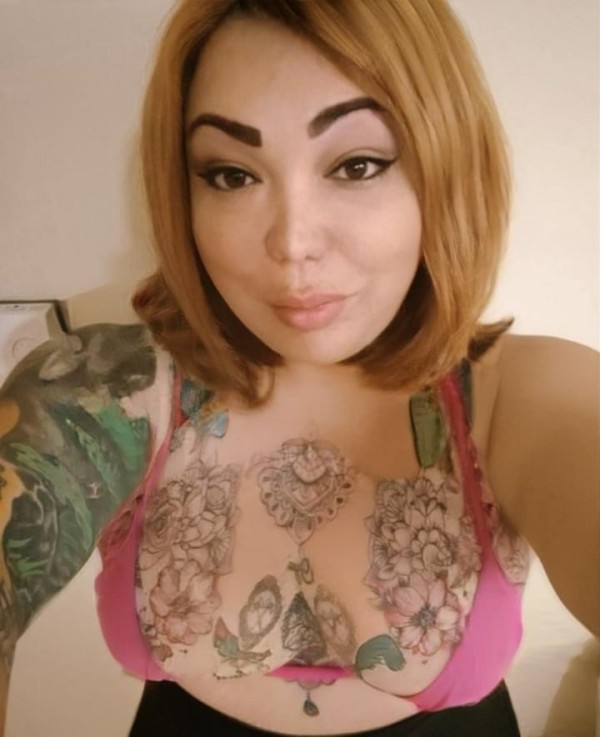 Aproveitem Camila Lopes super activa pouco dias en OURENSE.664689098