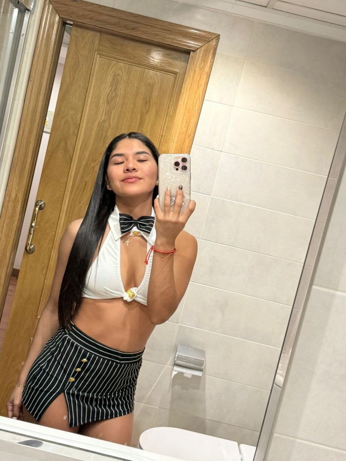 CAMILA CHICA COLOMBIANA MUY SEXY