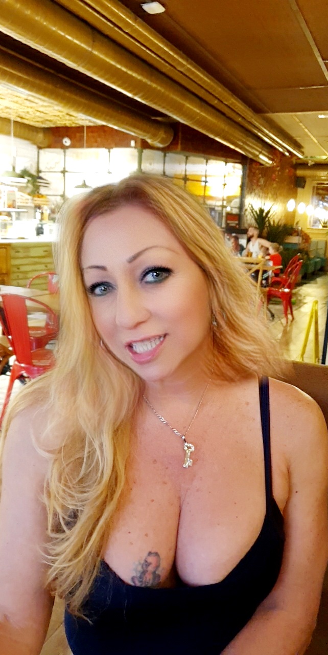 Trans katalina guapa viciosa fiestera