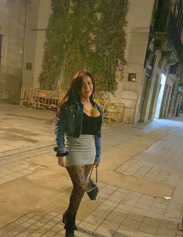 MOROCHA ATRACTIVA LAS 24 hrs disponible