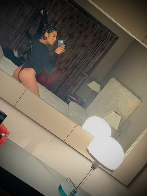 SAMANTHA , NOVEDAD / TRANS RECIÉN LLEGADA  A LA ZONA DE Bilbao / ACT & PAS