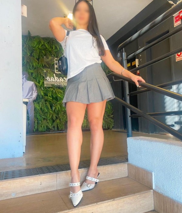Brunita, preciosa joven novedad en La Coruña