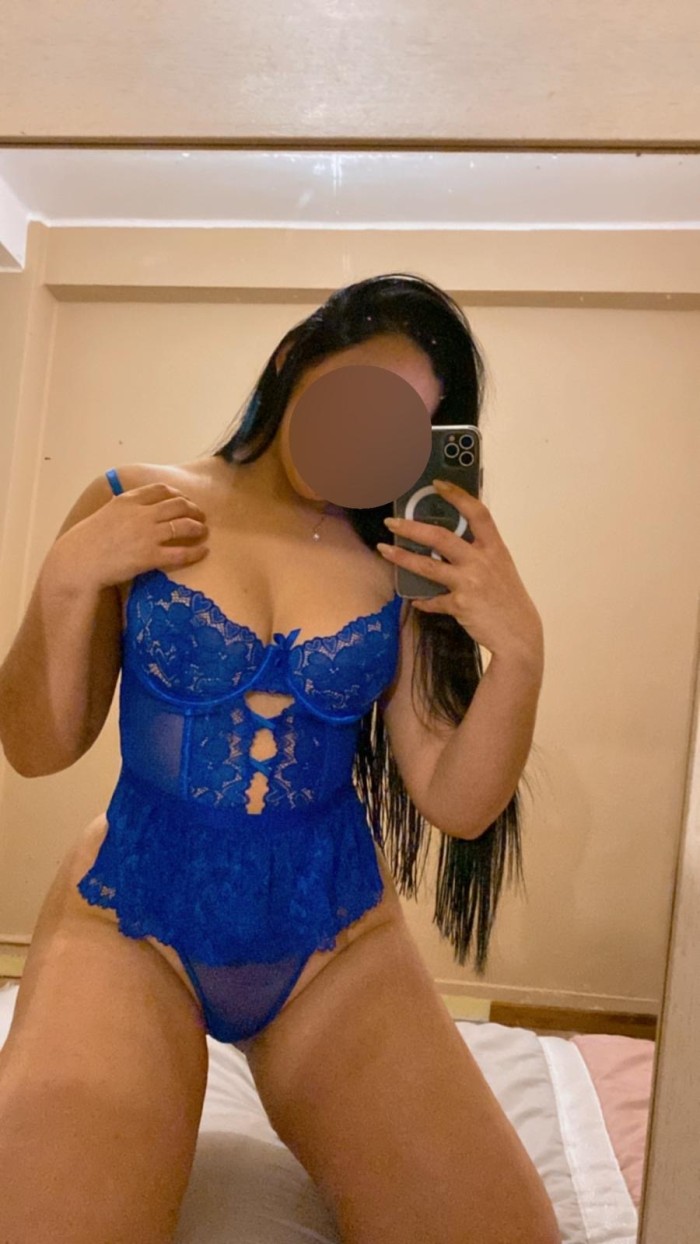 Colombiana espectacular muy decidida