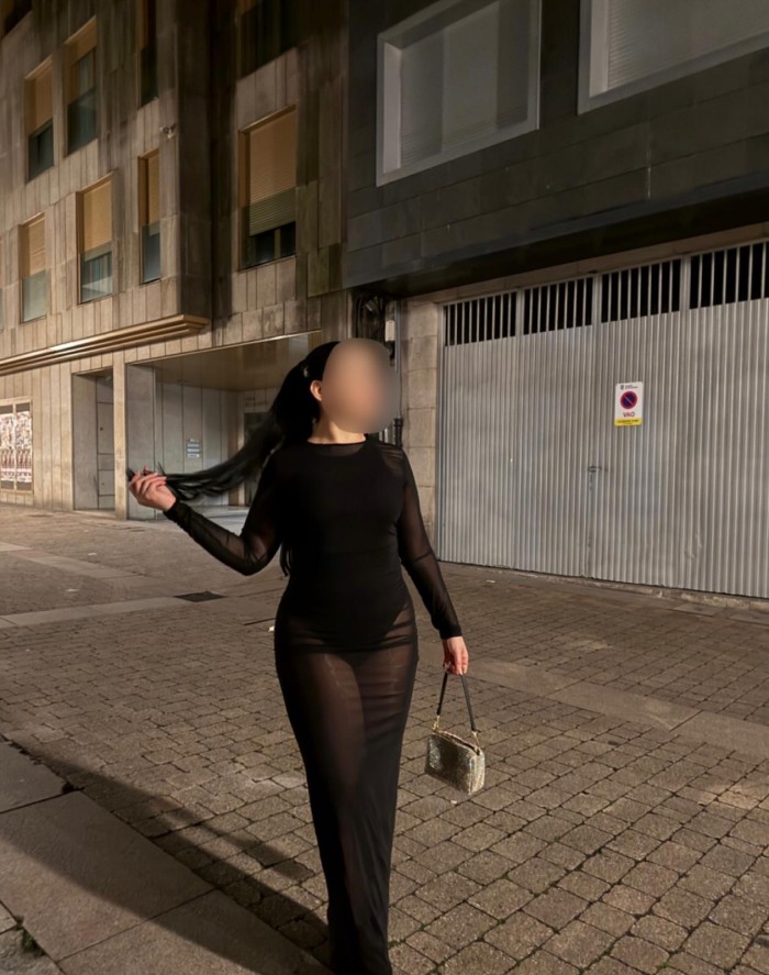 Colombiana espectacular muy decidida