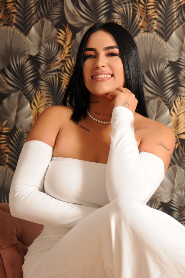 VEN A VERME SOY JOVEN